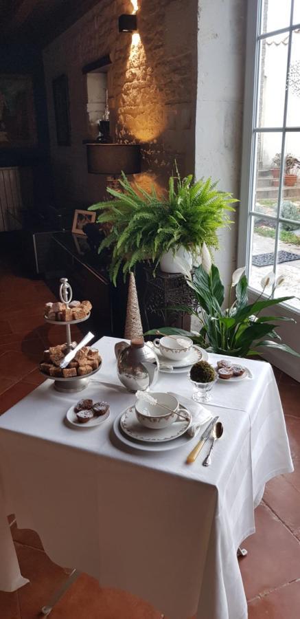 La Revetizon Bed & Breakfast Siecq Bagian luar foto