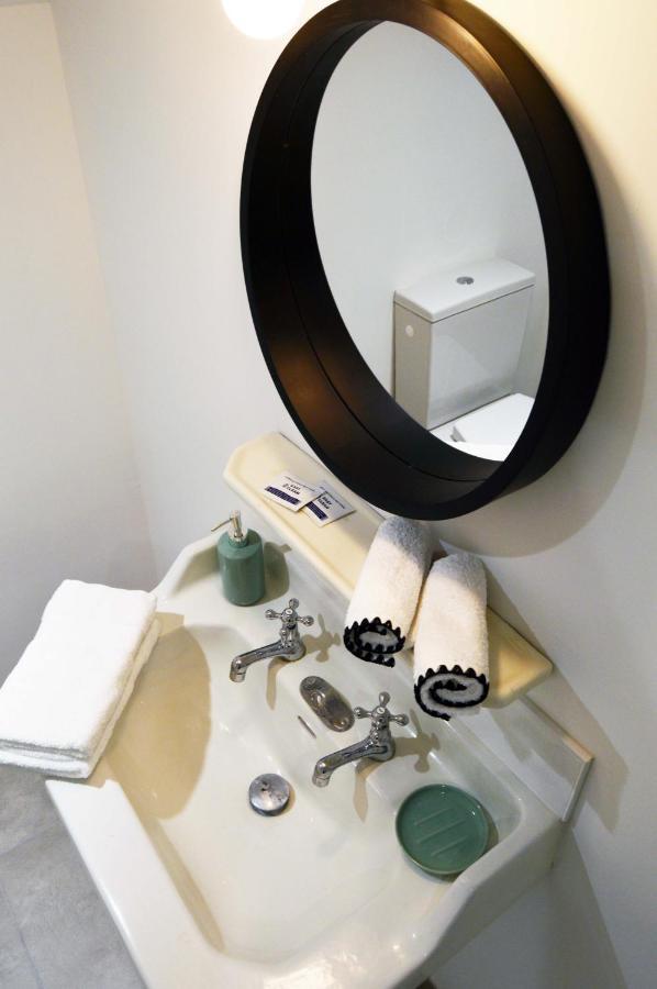 La Revetizon Bed & Breakfast Siecq Bagian luar foto